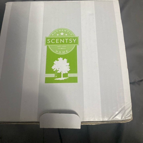 Warmer - Picture 2 of 3